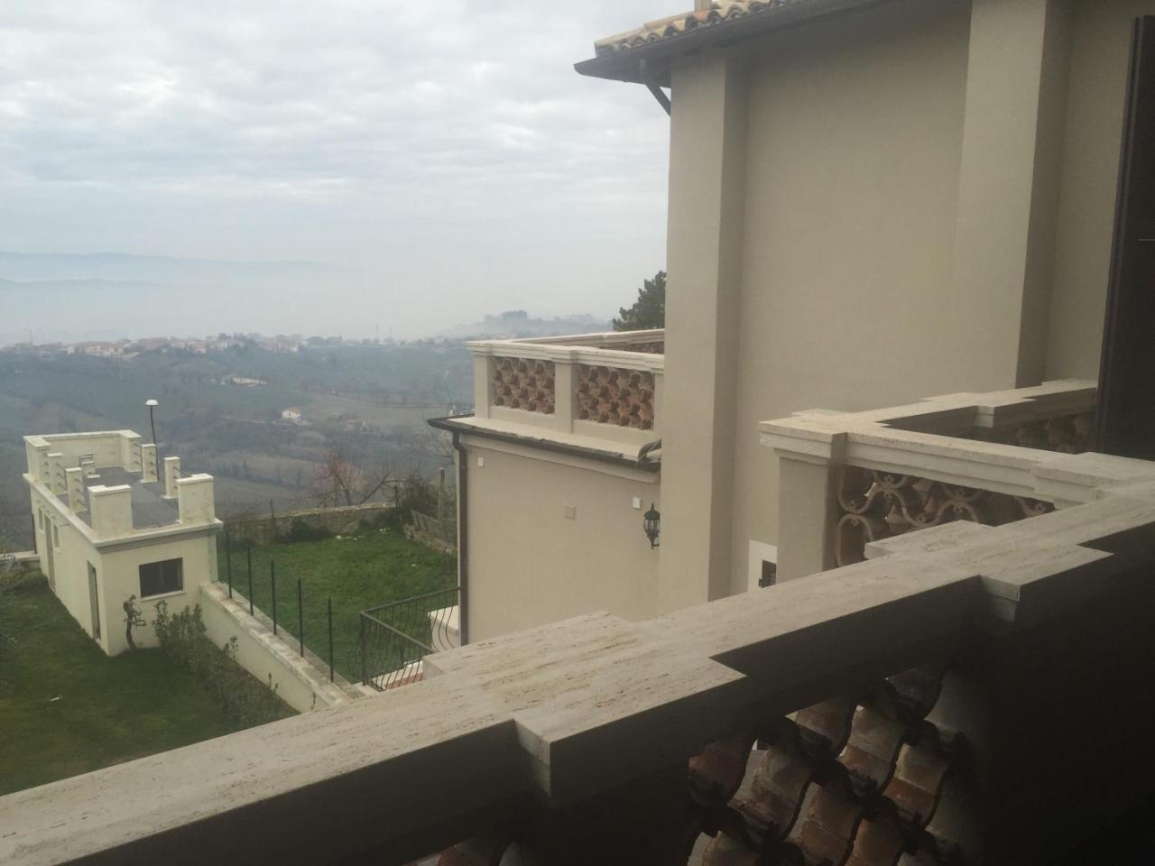 La Rocca Guest House & Spa Montefalco Eksteriør bilde